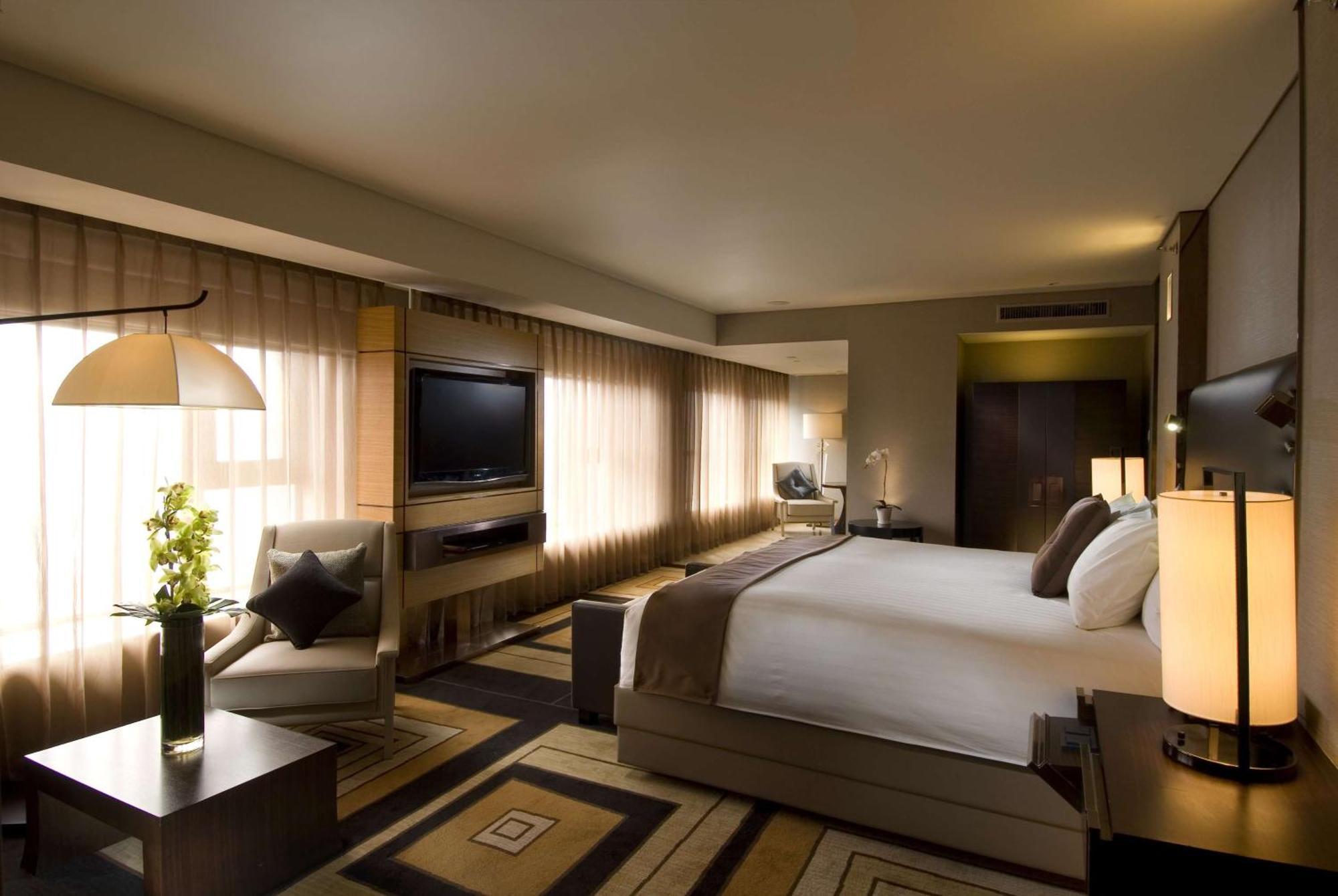 Отель Hilton Wangfujing 5*
