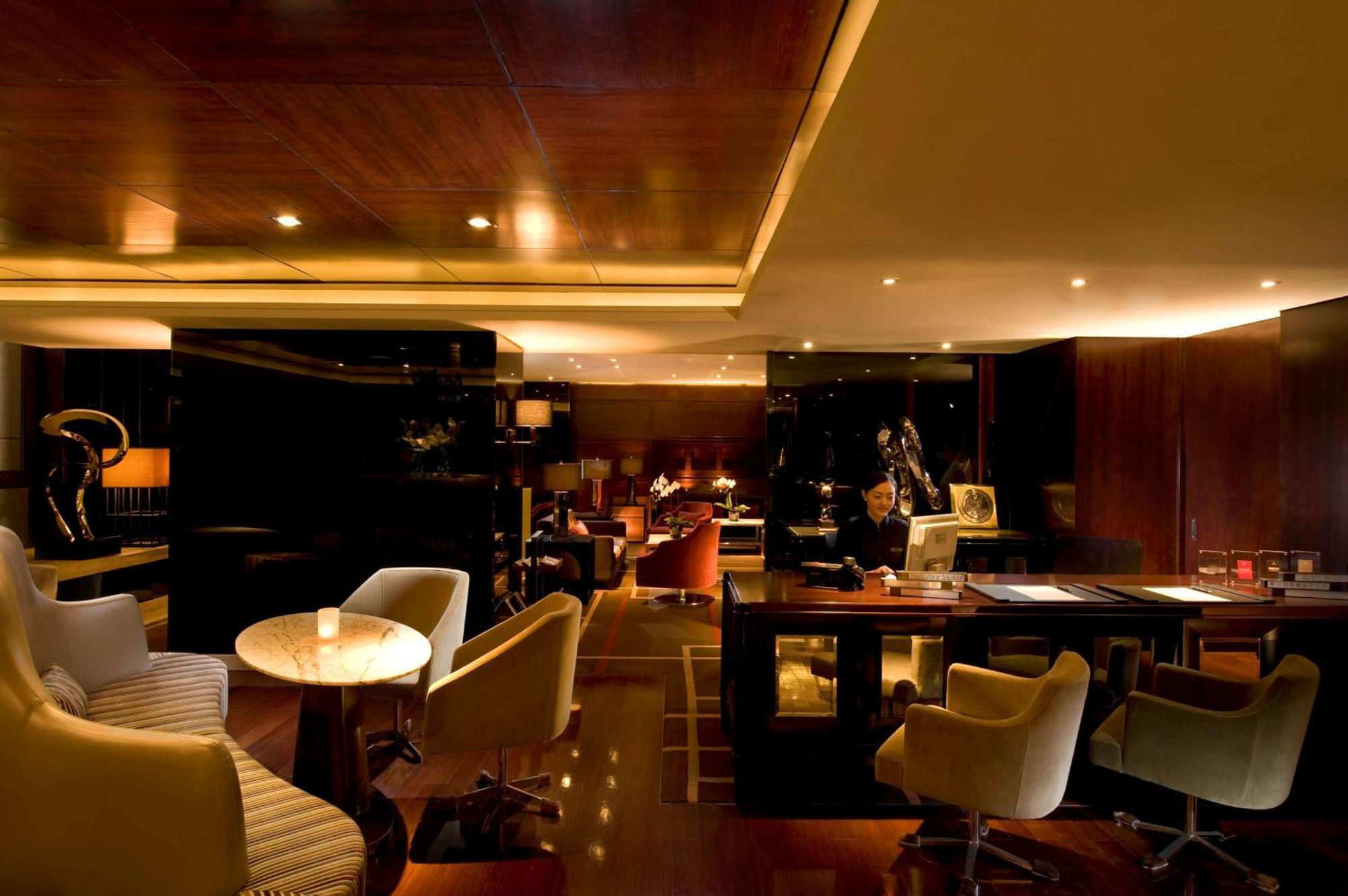 Hotel Hilton Wangfujing 5*