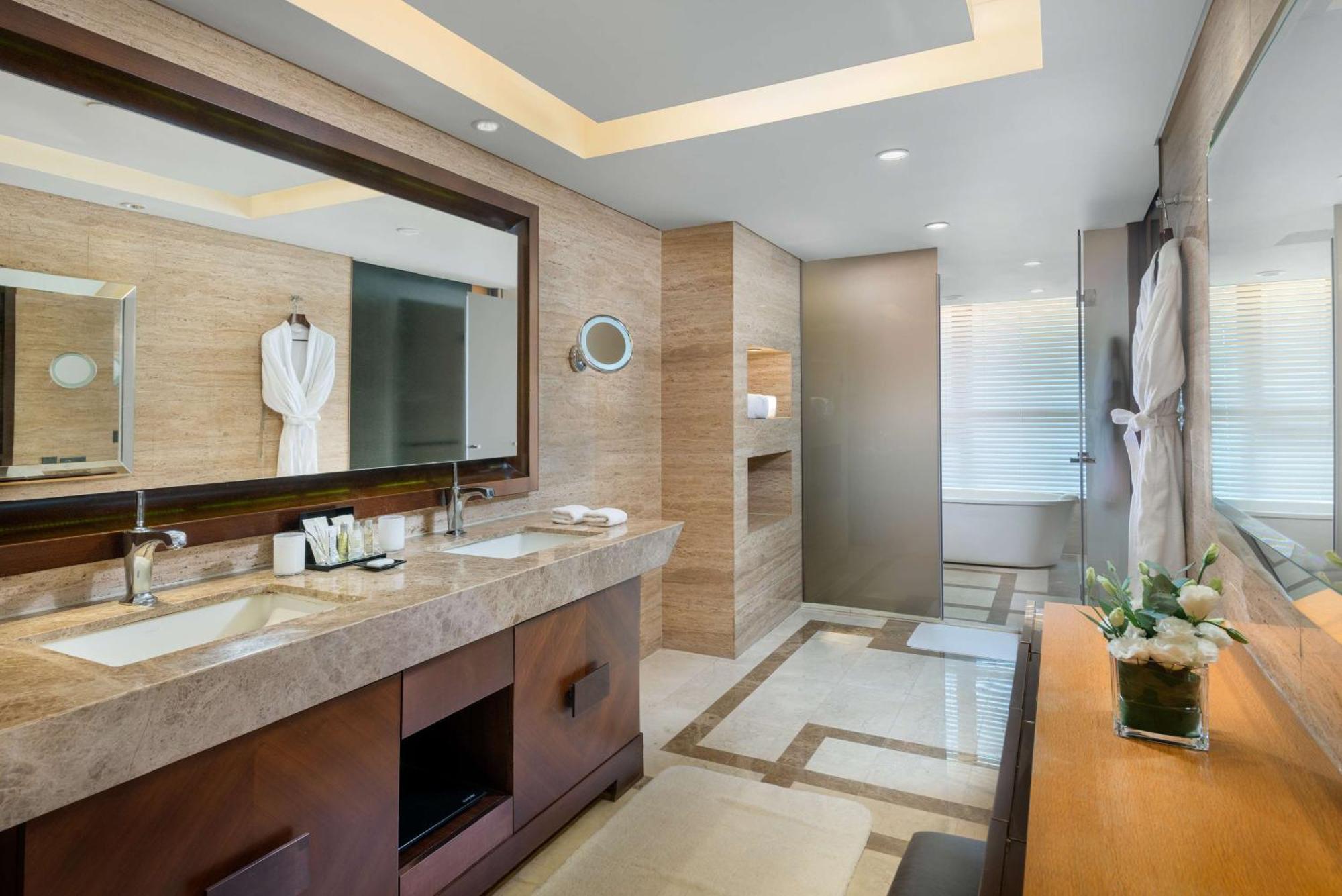 Hilton Wangfujing 5* Beijing