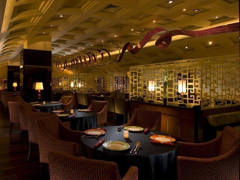Hotel Hilton Wangfujing 5*